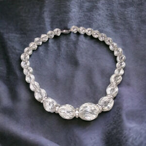 Vintage Avon 1985 Ice Facets Lucite Fluted Bead Rhinestone Graduated Necklace